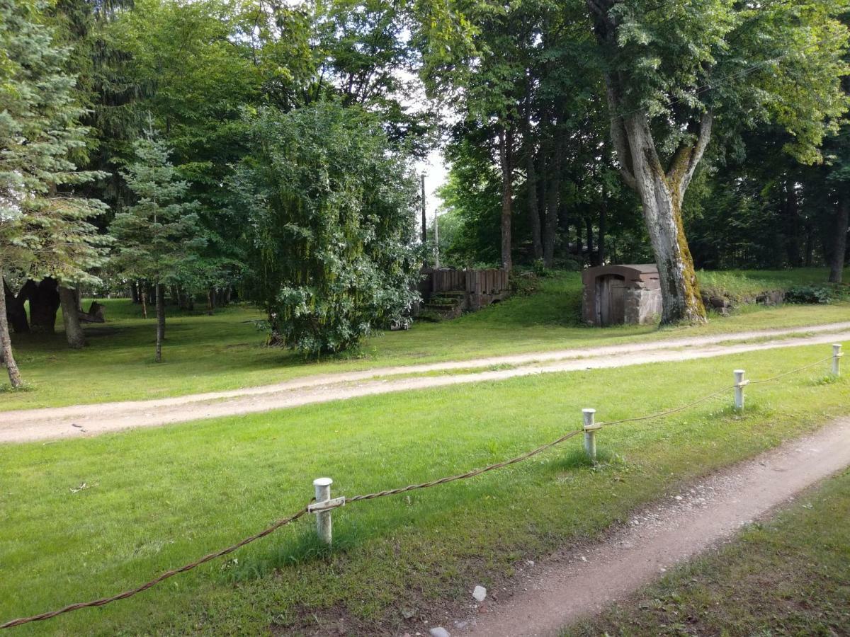 Lauku Viesu Maja Bajari Vendégház Rucava Kültér fotó